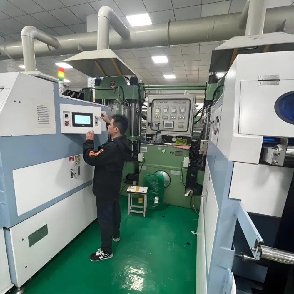 Preparing for Peak Season: How Low MOQ and Flexible Manufacturing Prevent Toy Stockouts